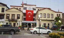 Çeşme Belediyesine yolsuzluk operasyonu! Başkan yardımcısı ve imar müdürü gözaltında
