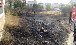 Edirne’de ot yangını evlere sıçramadan söndürüldü