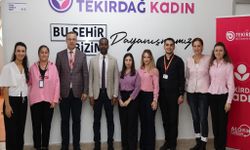 Tekirdağ'da 3 noktada meme kanseri farkındalığı
