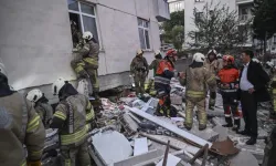 Çöken binada kaçak kat şoku! Kurtarma çalışmaları sürüyor, 2  müfettiş görevlendirildi