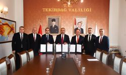 Ünal Peynircilik Tekirdağ sağlık filosuna 3 yeni araç bağışladı