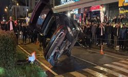 Çorlu'da 3 araca çarpan otomobil takla attı! 2 yaralı