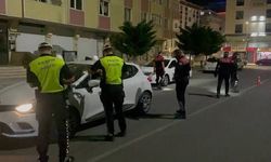 Çerkezköy'de trafikte sıkı takip! Ehliyet, SRC ve alkol kontrolü yapıldı