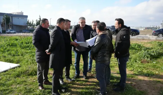 Başkan Sarıkurt, Oyuncak Müzesi alanında inceleme yaptı