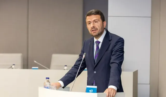 Basına 8 ayda 5,2 milyar liralık ilan ve reklam desteği