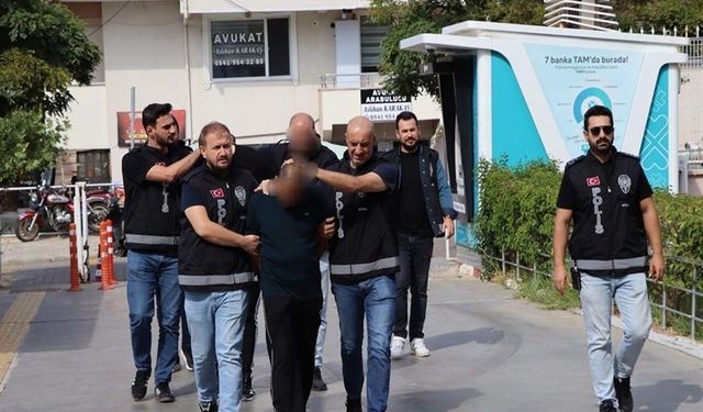 Polisten kaçarken attıkları poşette uyuşturucu bulunan 2 kişi tutuklandı