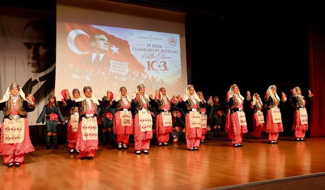 Çerkezköy'de çifte bayram coşkusu! Gençlere Cumhuriyet'i koruma çağrısı