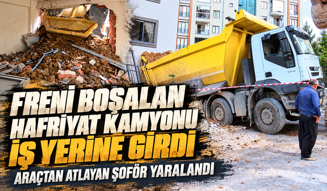 Pendik’te freni boşalan hafriyat kamyonu iş yerine girdi