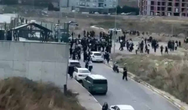Lisede bıçaklı kavga! 2 öğrenci yaralandı