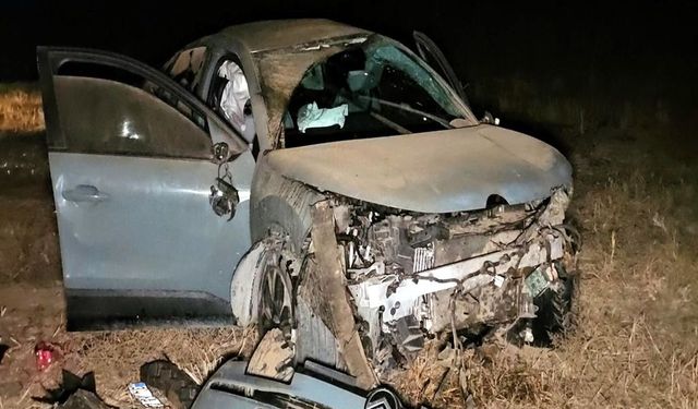 Edirne'de düzensiz göçmenleri taşıyan otomobil takla attı: 9 yaralı