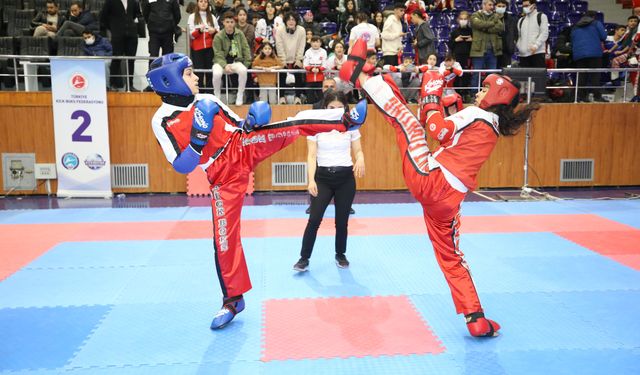 Kapaklı'da Cumhuriyet Kupası heyecanı! Kikboksçular ringe çıkacak