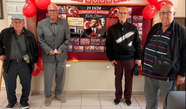 Kırklareli’nde Cumhuriyet’in 103. yılı huzurevi sakinleriyle kutlandı