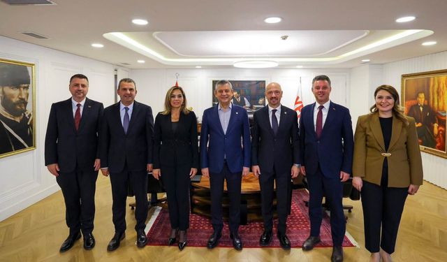 Belediye Başkanlarından Özgür Özel’e ziyaret