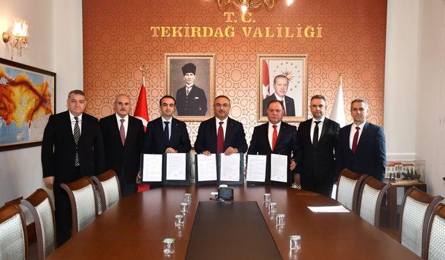 Ünal Peynircilik Tekirdağ sağlık filosuna 3 yeni araç bağışladı