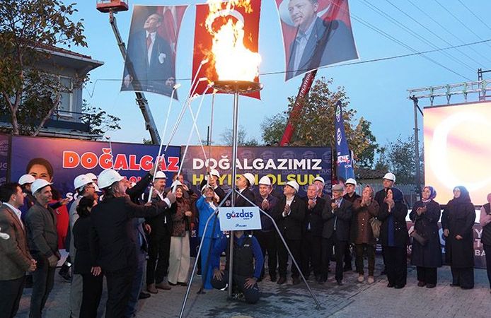 Ergene'de sıra Ahımehmet'e geldi! Bir mahalle daha doğal gaza kavuştu