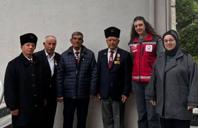 Kıbrıs gazilerinden Vize Sosyal Hizmet Merkezi'ne ziyaret