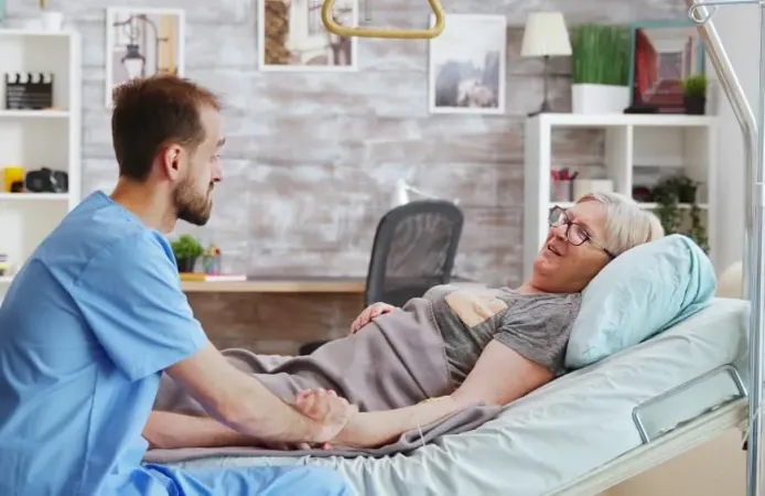 Hemşirelikte iki ayrı eğitim için başvurular başladı