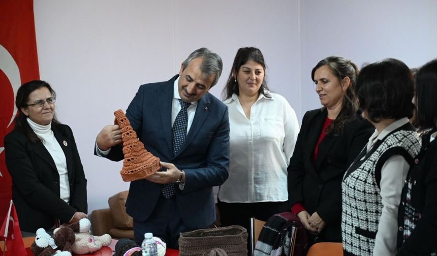 Vali Sezer, şehitlerimizin anneleri ile bir araya geldi