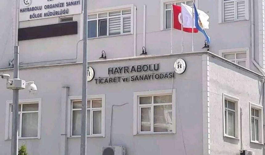 Hayrabolu'da üniversite öğrencilerine karşılıksız burs desteği