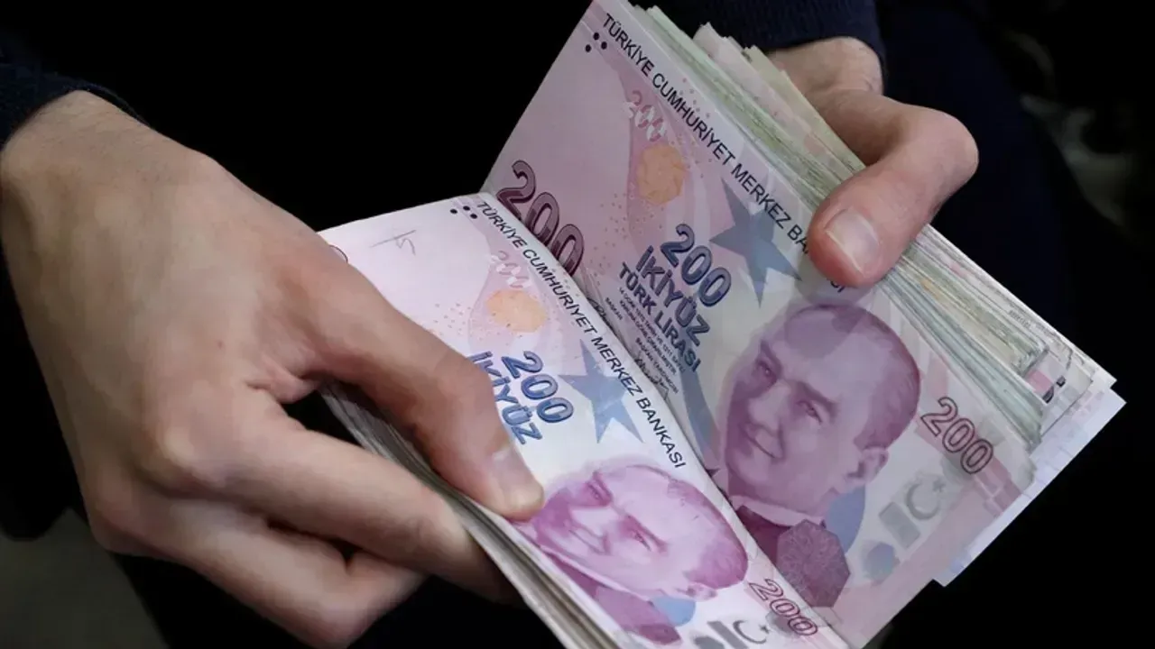 Emekliye 35 bin TL promosyon! En yüksek ödemeyi hangi banka yapıyor? Yarış kızıştı...