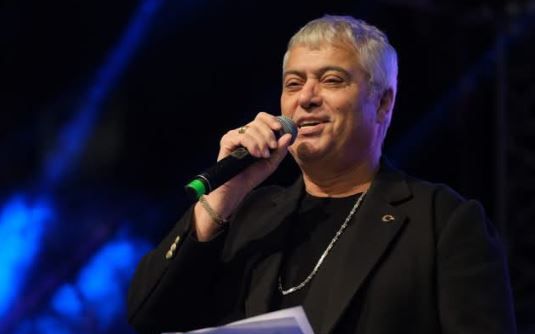 Cengiz Kurtoğlu1