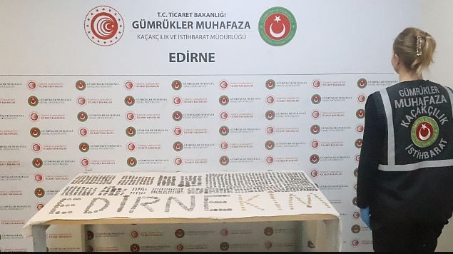 Sınırda tarihi eser operasyonu: 7 bin 160 parça ele geçirildi