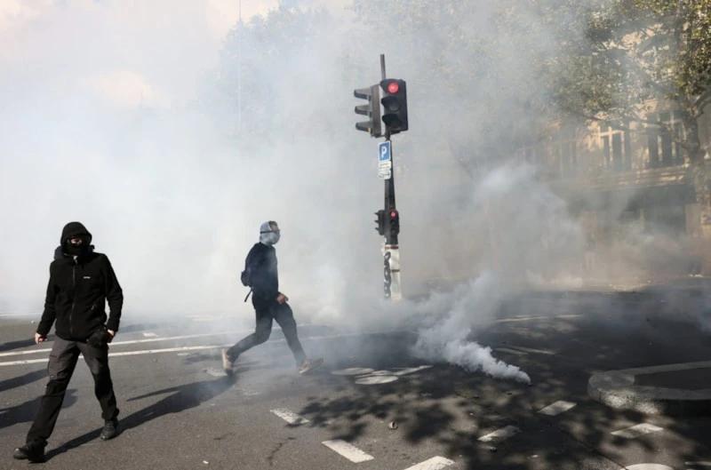 Paris8