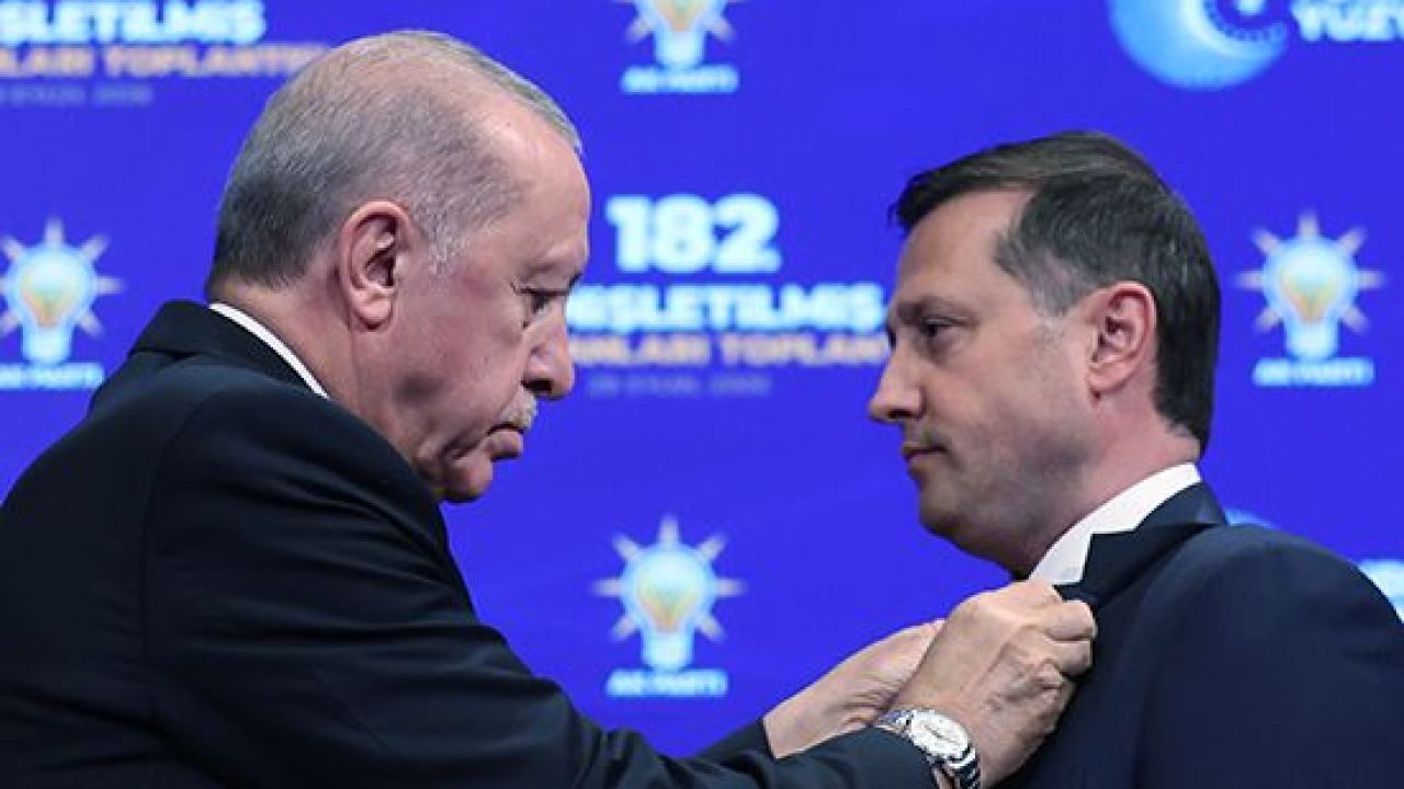 Vahap Akay Ak Parti